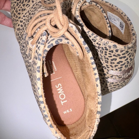TOMS Gwen Ankle Boot – Mini Cheetah Suede (Women’s 6.5) - Picture 4 of 4